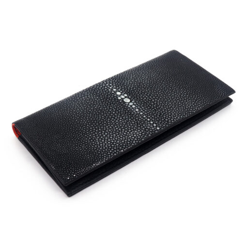 Long wallet in polished black stingray